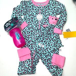 🔥one piece full zip , toy towels sz 18 M & bottle New
